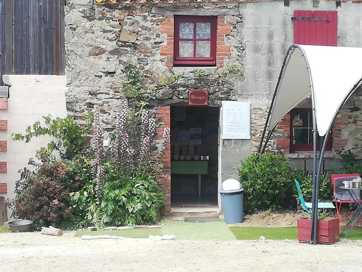Hotel La colline des hauts bocages vendéens Mouchamps Esterno foto
