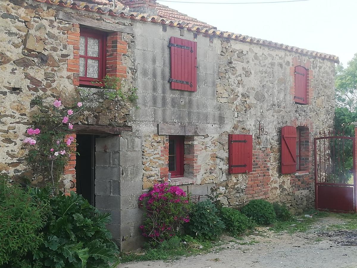 Hotel La colline des hauts bocages vendéens Mouchamps Esterno foto